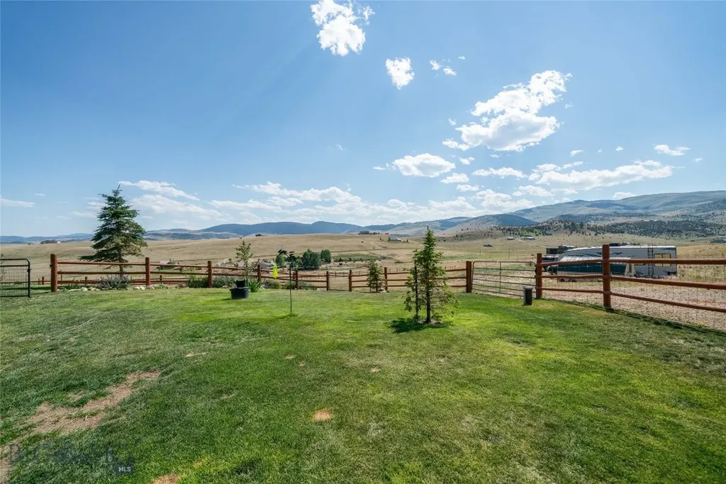 35 Halo Loop Trail Ennis MT 59729