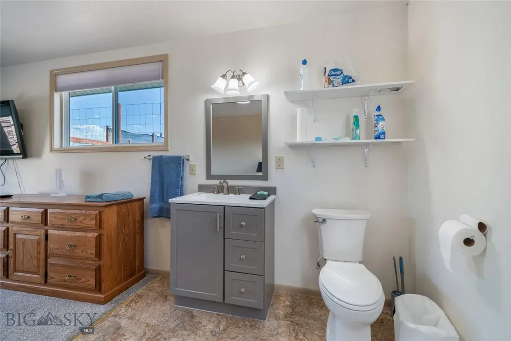 35 Halo Loop Trail Ennis MT 59729
