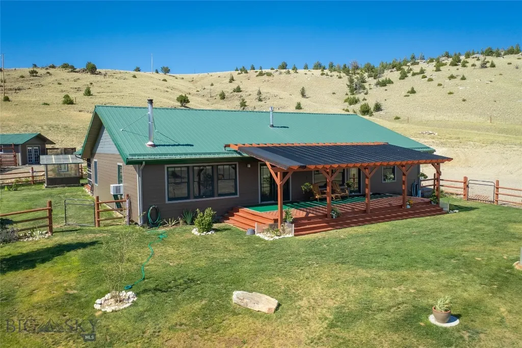 35 Halo Loop Trail Ennis MT 59729
