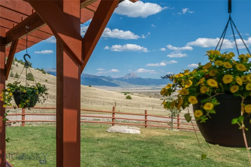 35 Halo Loop Trail Ennis MT 59729