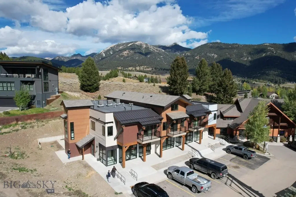 283 Snowy Mountain Circle Big Sky MT 59716