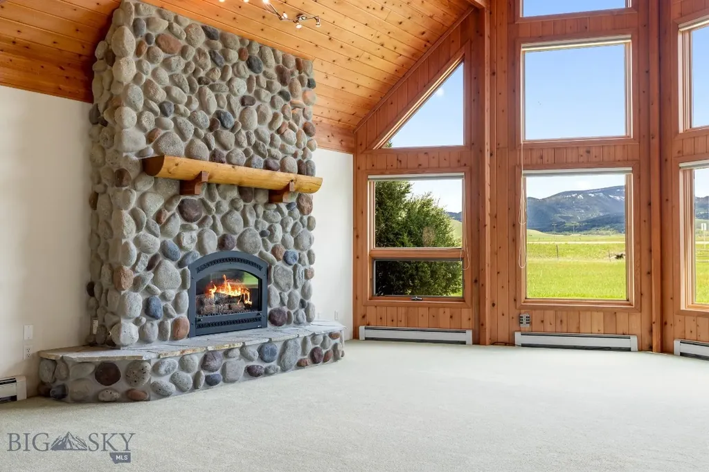 35 N Low Bench Road Gallatin Gateway MT 59730