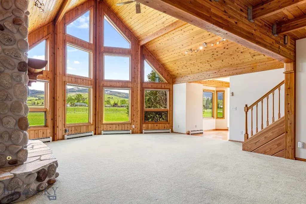 35 N Low Bench Road Gallatin Gateway MT 59730