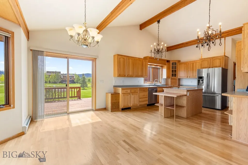 35 N Low Bench Road Gallatin Gateway MT 59730
