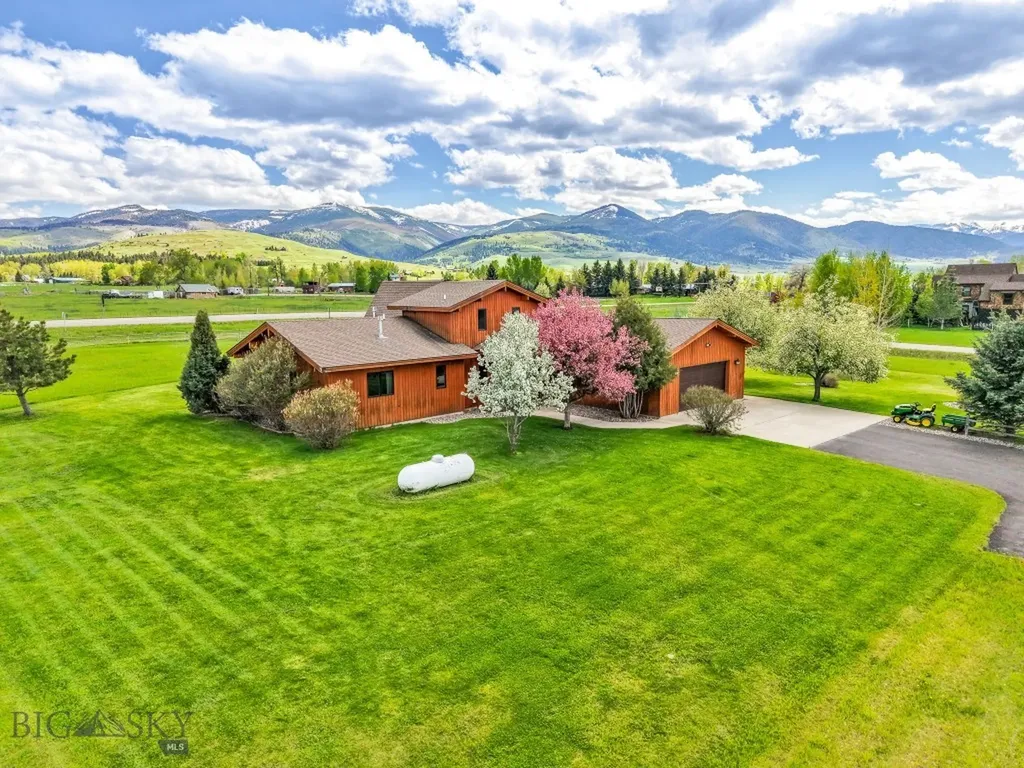 35 N Low Bench Road Gallatin Gateway MT 59730