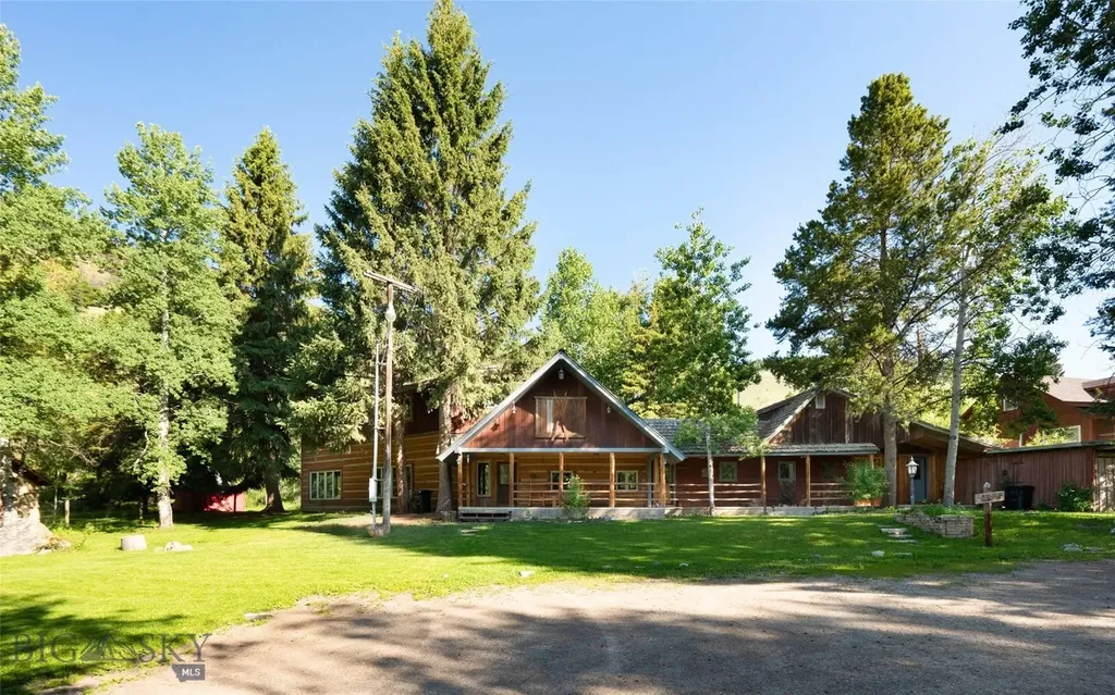 495 Jardine Road Gardiner MT 59030