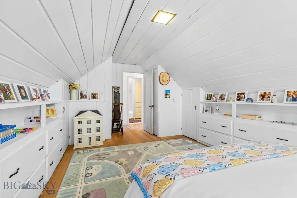 215 S 10th Street Livingston MT 59047