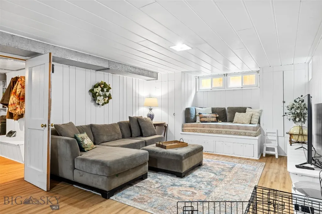 215 S 10th Street Livingston MT 59047