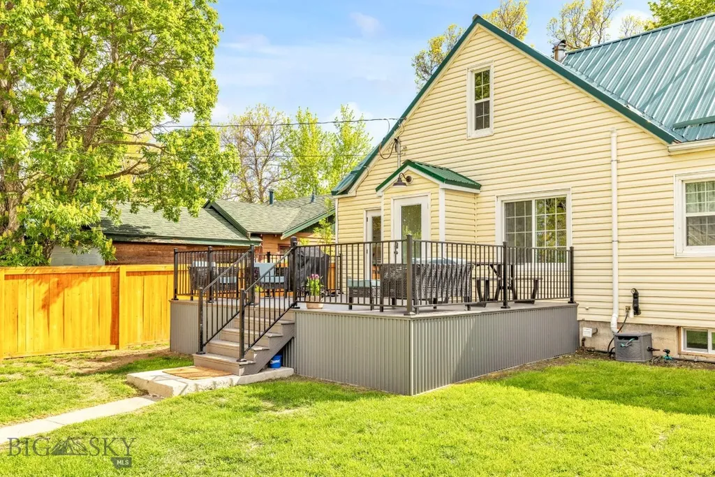 215 S 10th Street Livingston MT 59047