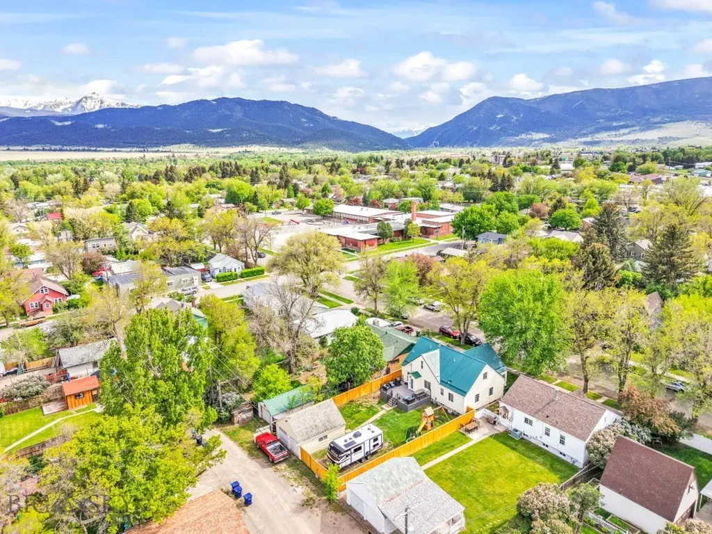 215 S 10th Street Livingston MT 59047