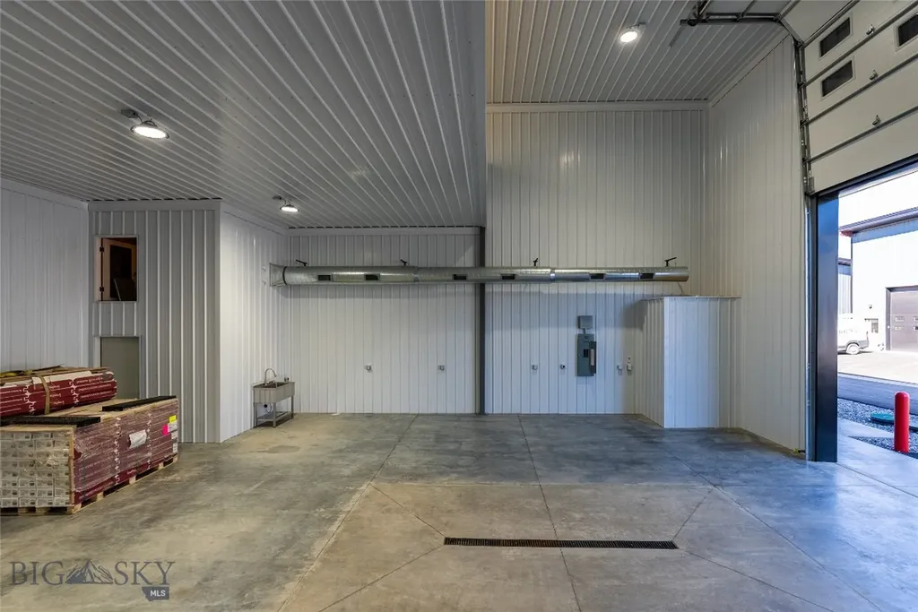 17 Blacksmith Loop Gallatin Gateway MT 59730