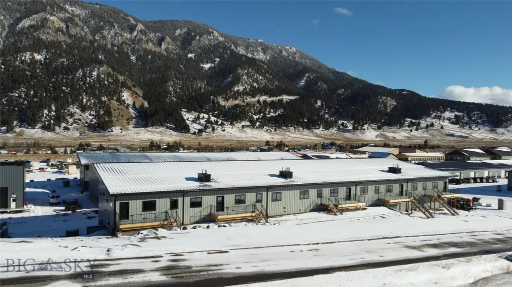 17 Blacksmith Loop Gallatin Gateway MT 59730