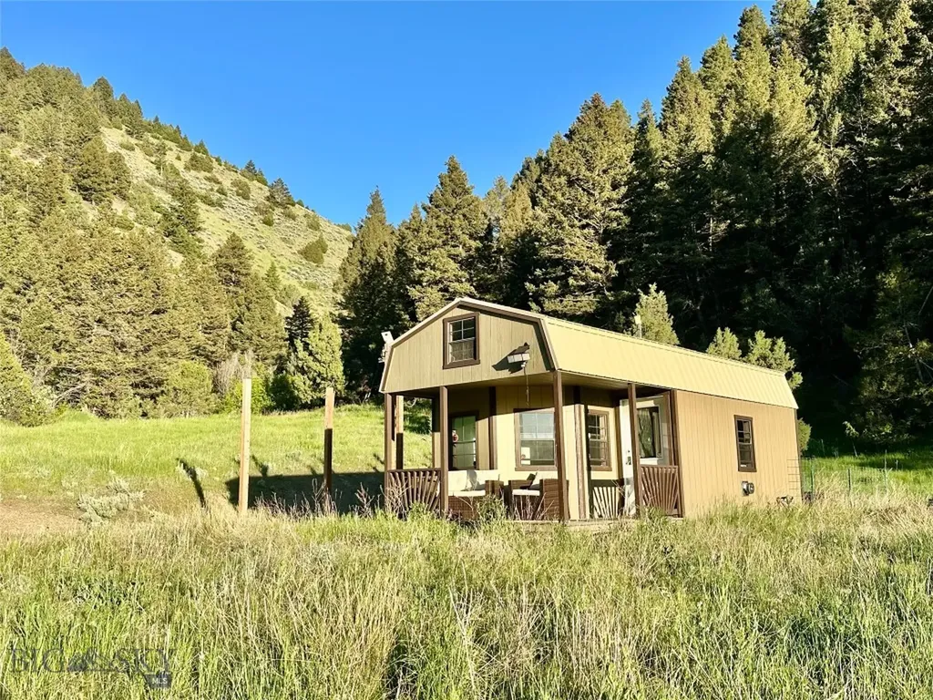 18600 Pole Gulch Three Forks MT 59752
