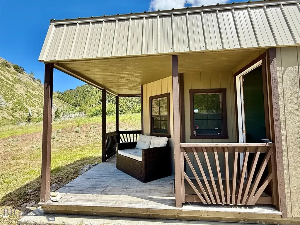 18600 Pole Gulch Three Forks MT 59752