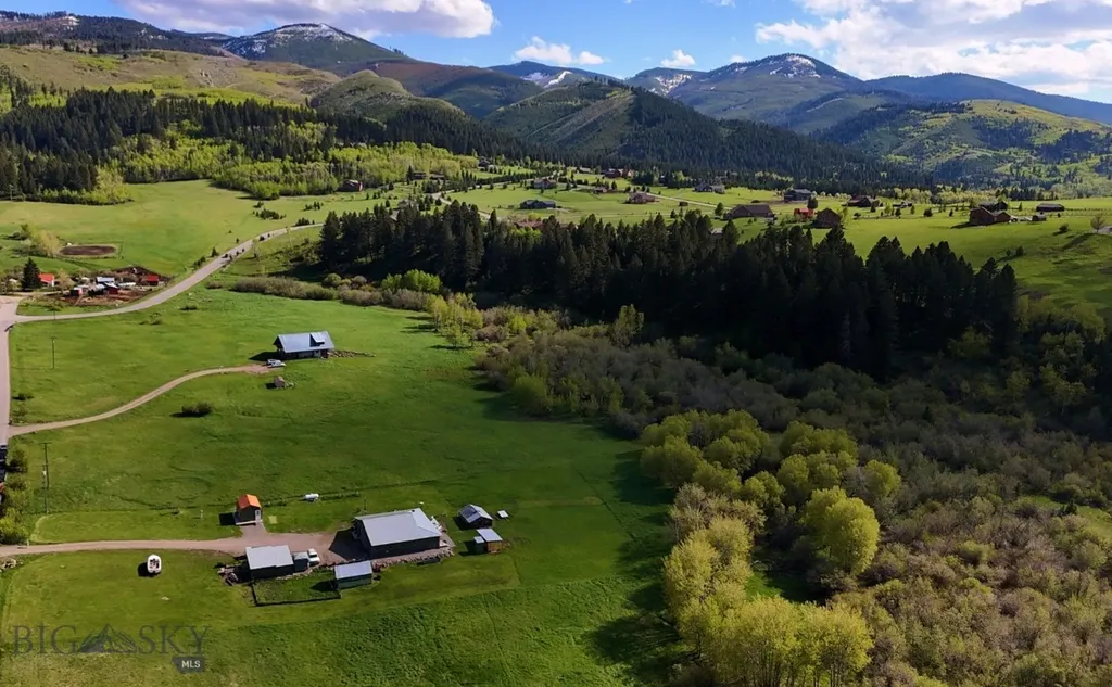 2178 Little Bear Road Gallatin Gateway MT 59730