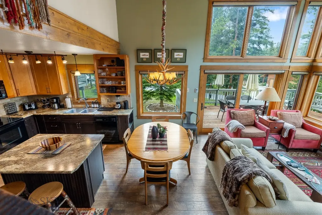 75 Rose Hip Circle Big Sky MT 59716