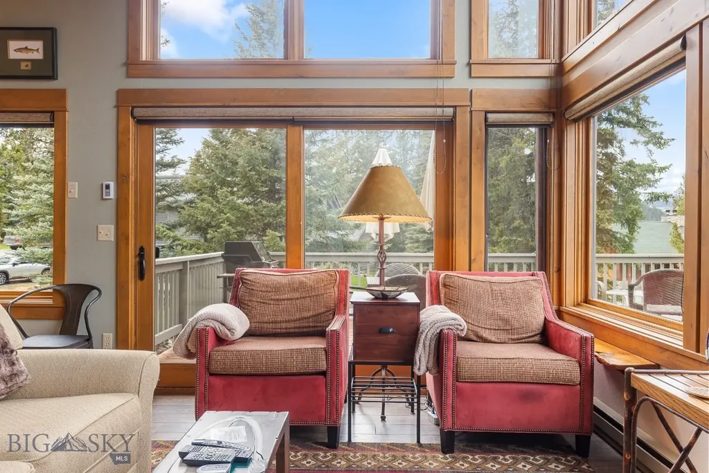 75 Rose Hip Circle Big Sky MT 59716