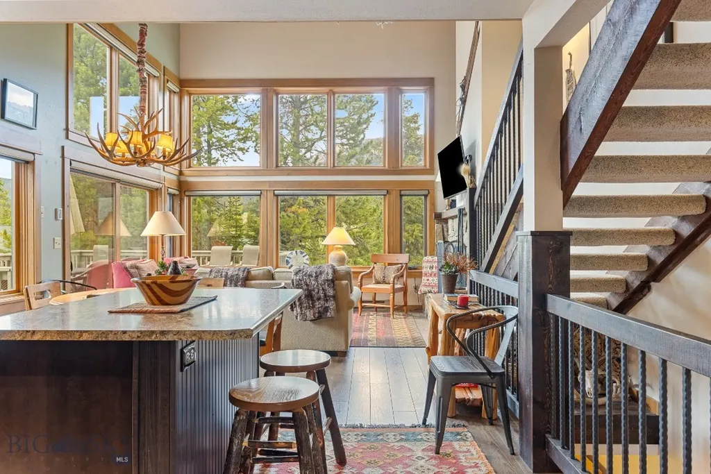 75 Rose Hip Circle Big Sky MT 59716