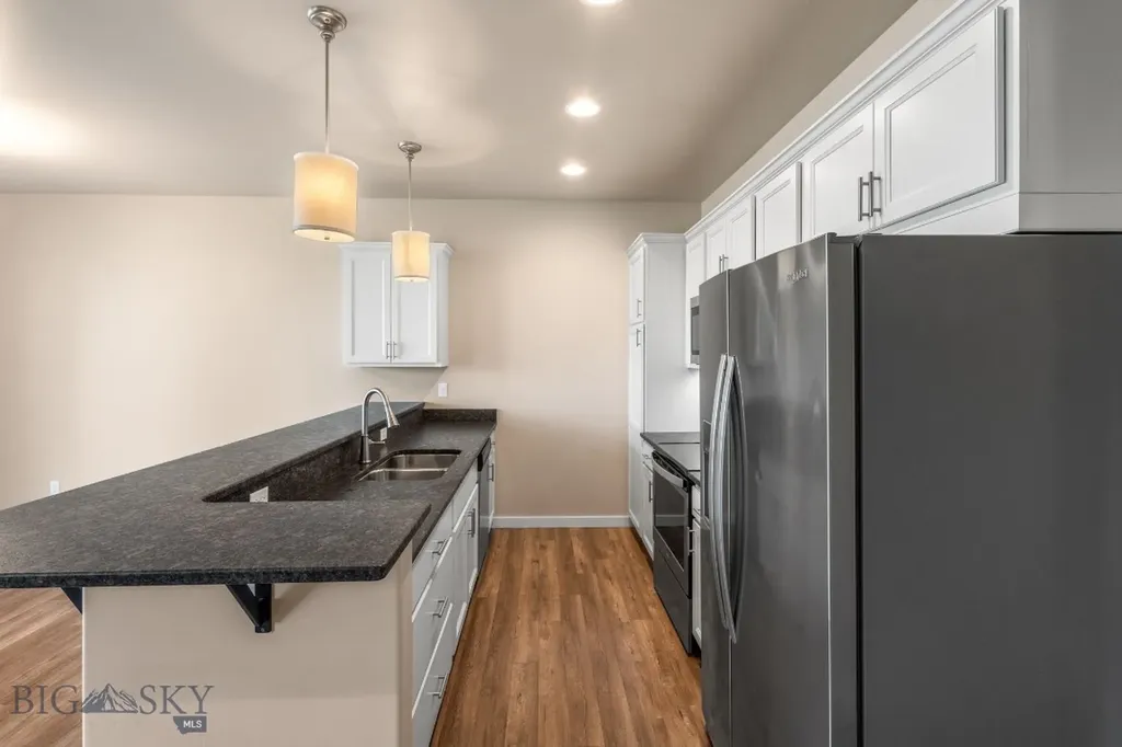 3123 Warbler Way Bozeman MT 59718