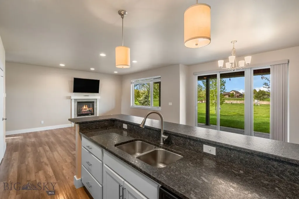 3123 Warbler Way Bozeman MT 59718