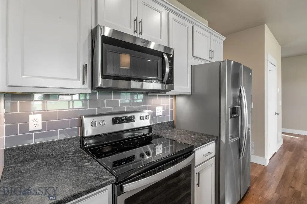 3123 Warbler Way Bozeman MT 59718