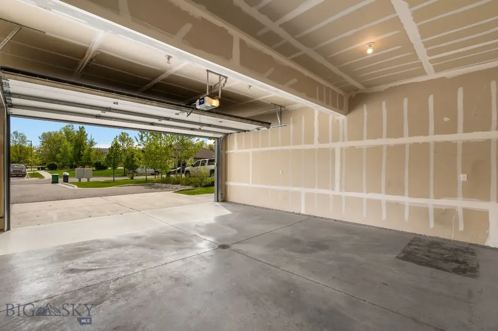 3123 Warbler Way Bozeman MT 59718