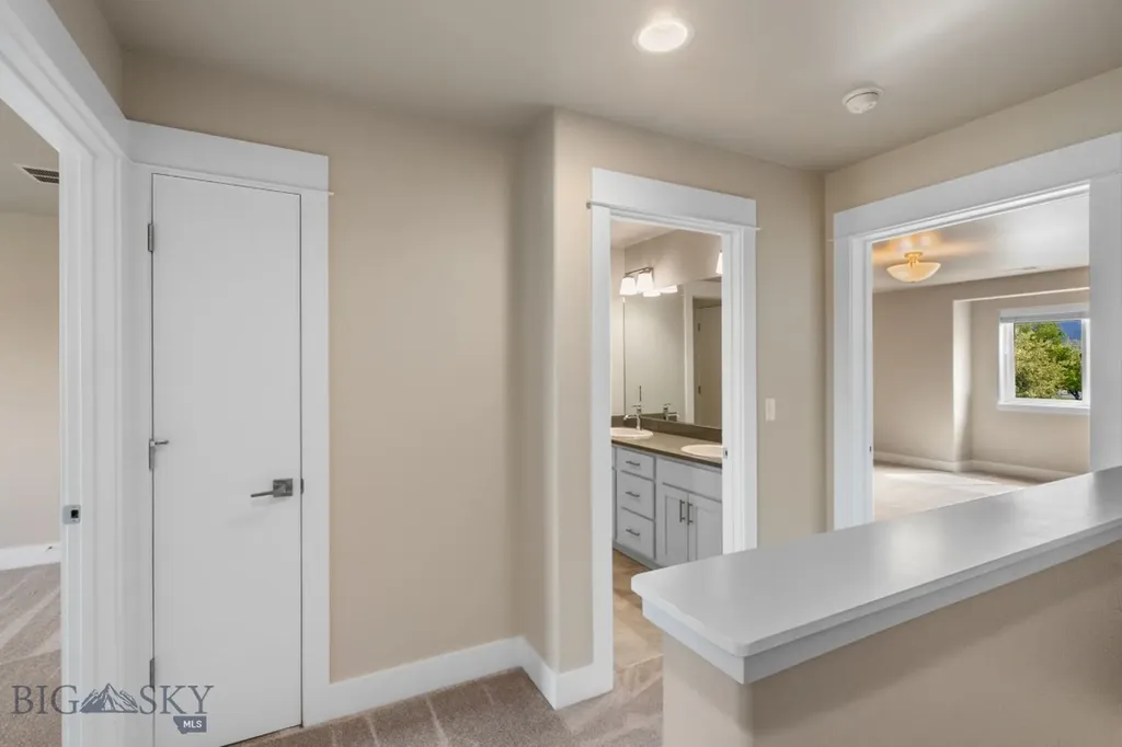 3123 Warbler Way Bozeman MT 59718