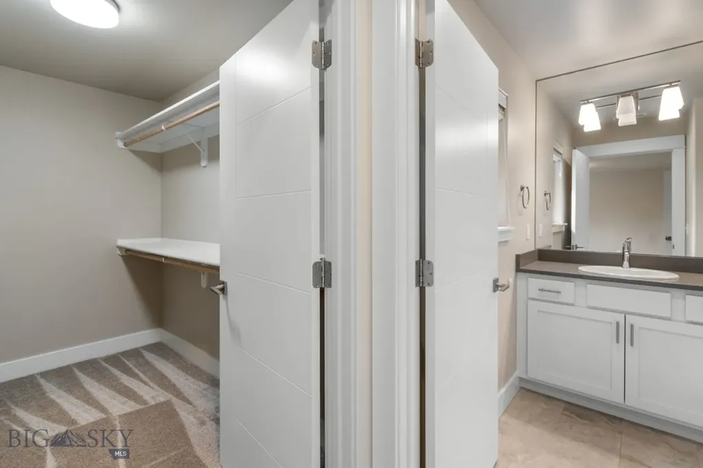 3123 Warbler Way Bozeman MT 59718