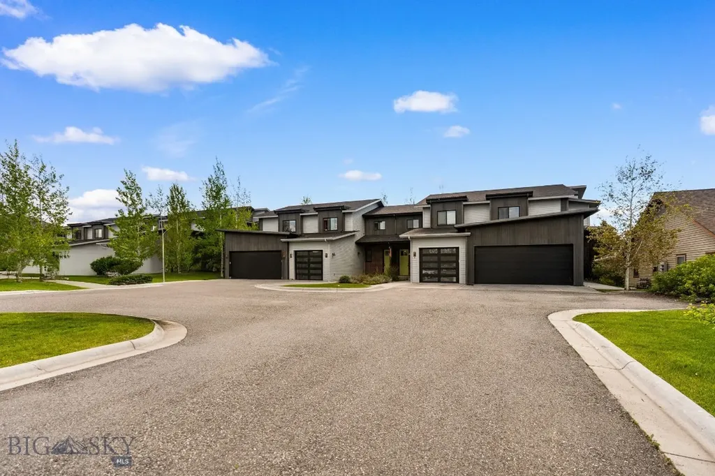 3123 Warbler Way Bozeman MT 59718