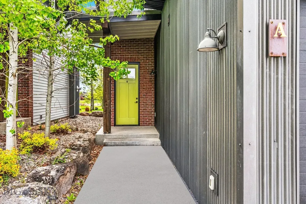 3123 Warbler Way Bozeman MT 59718