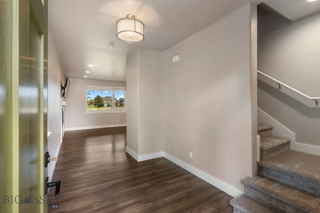 3123 Warbler Way Bozeman MT 59718