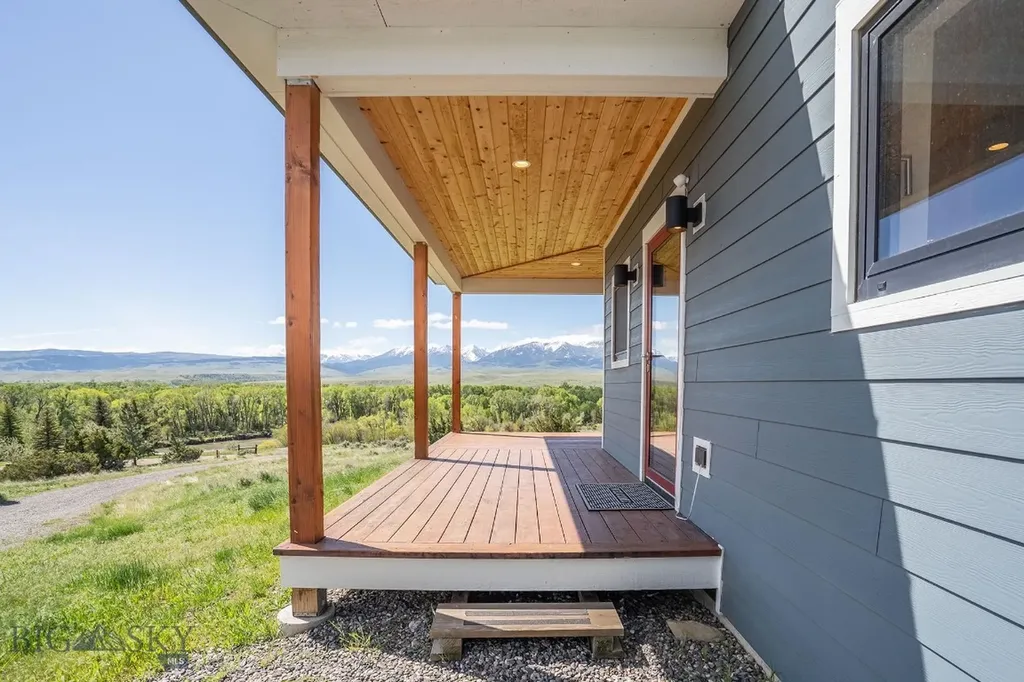 275 Convict Grade Road Livingston MT 59047