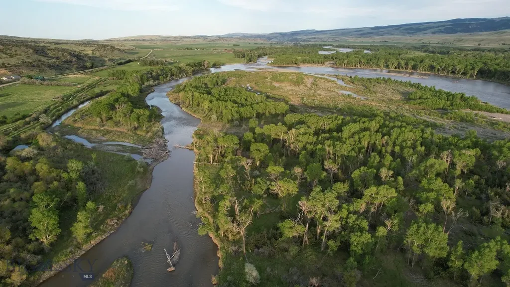 275 Convict Grade Road Livingston MT 59047