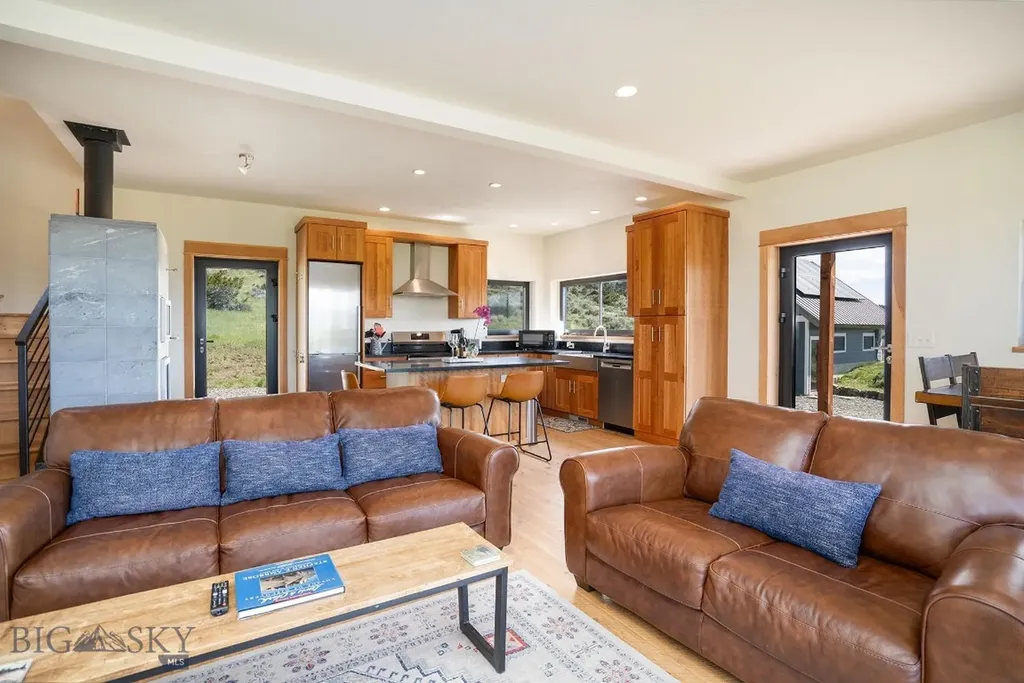 275 Convict Grade Road Livingston MT 59047