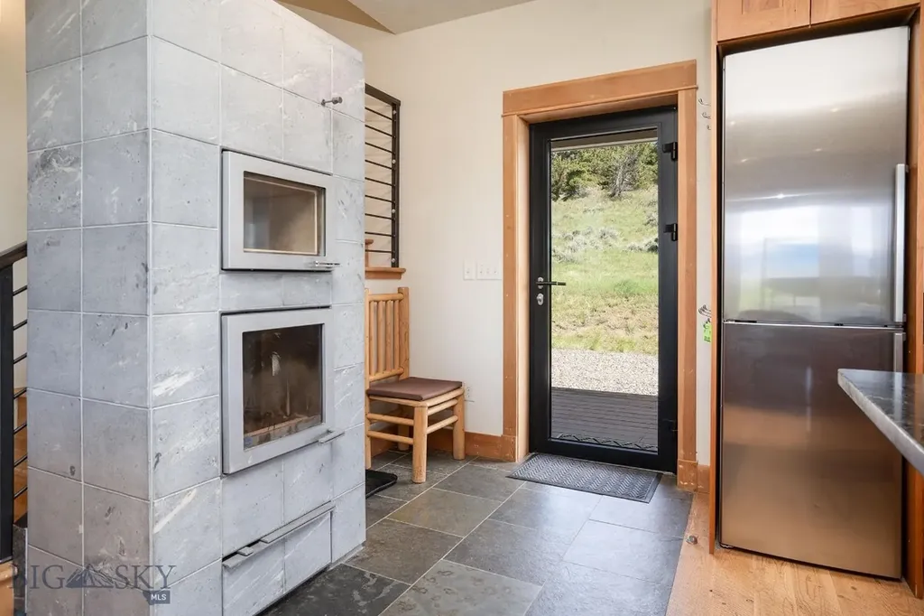 275 Convict Grade Road Livingston MT 59047