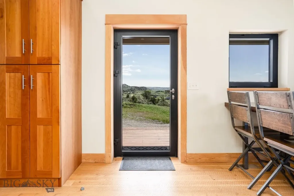 275 Convict Grade Road Livingston MT 59047