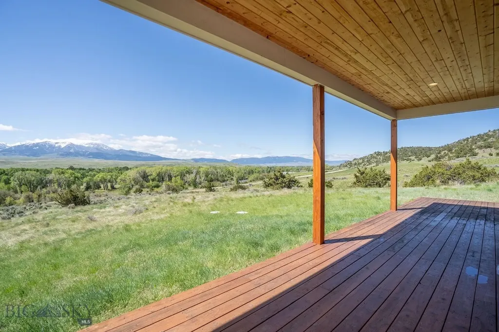 275 Convict Grade Road Livingston MT 59047