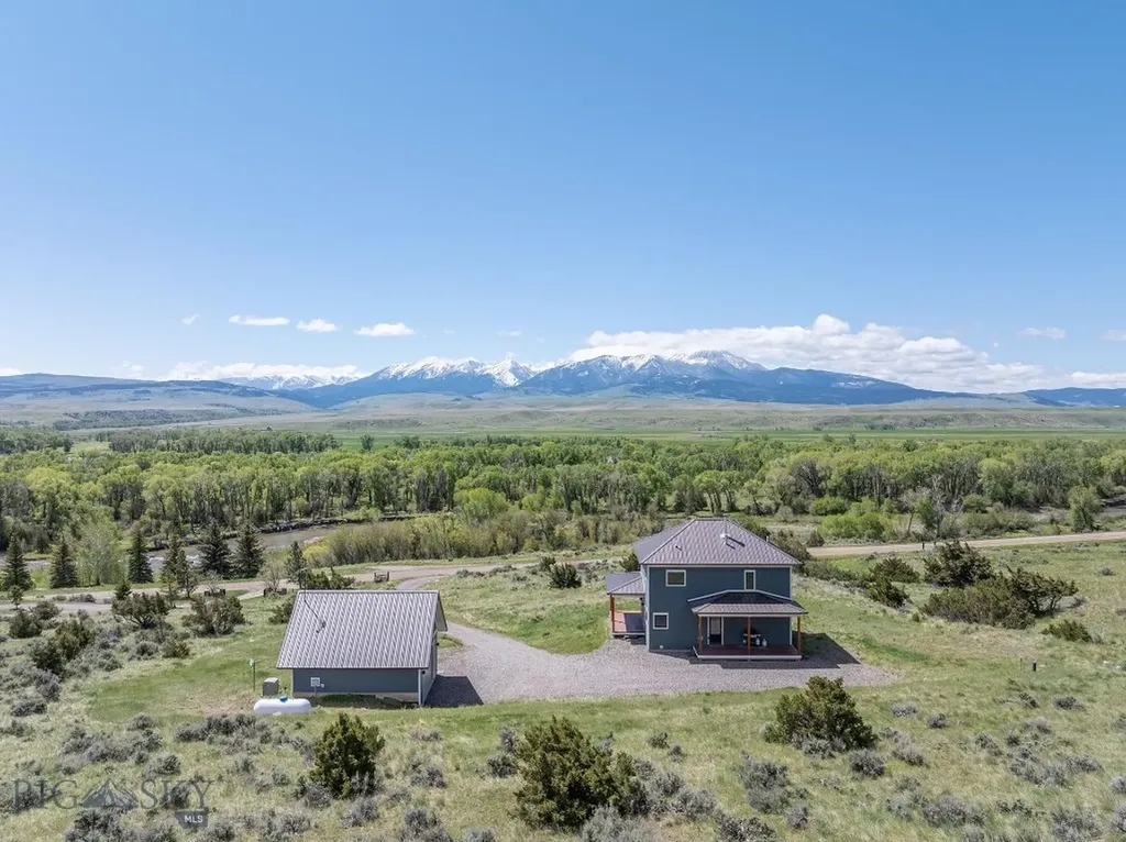 275 Convict Grade Road Livingston MT 59047