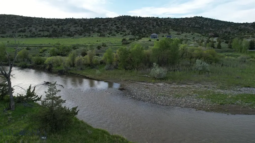 275 Convict Grade Road Livingston MT 59047