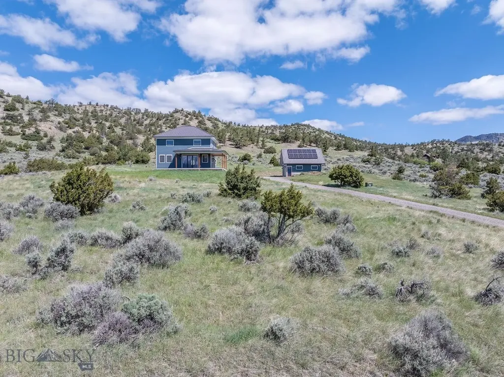 275 Convict Grade Road Livingston MT 59047
