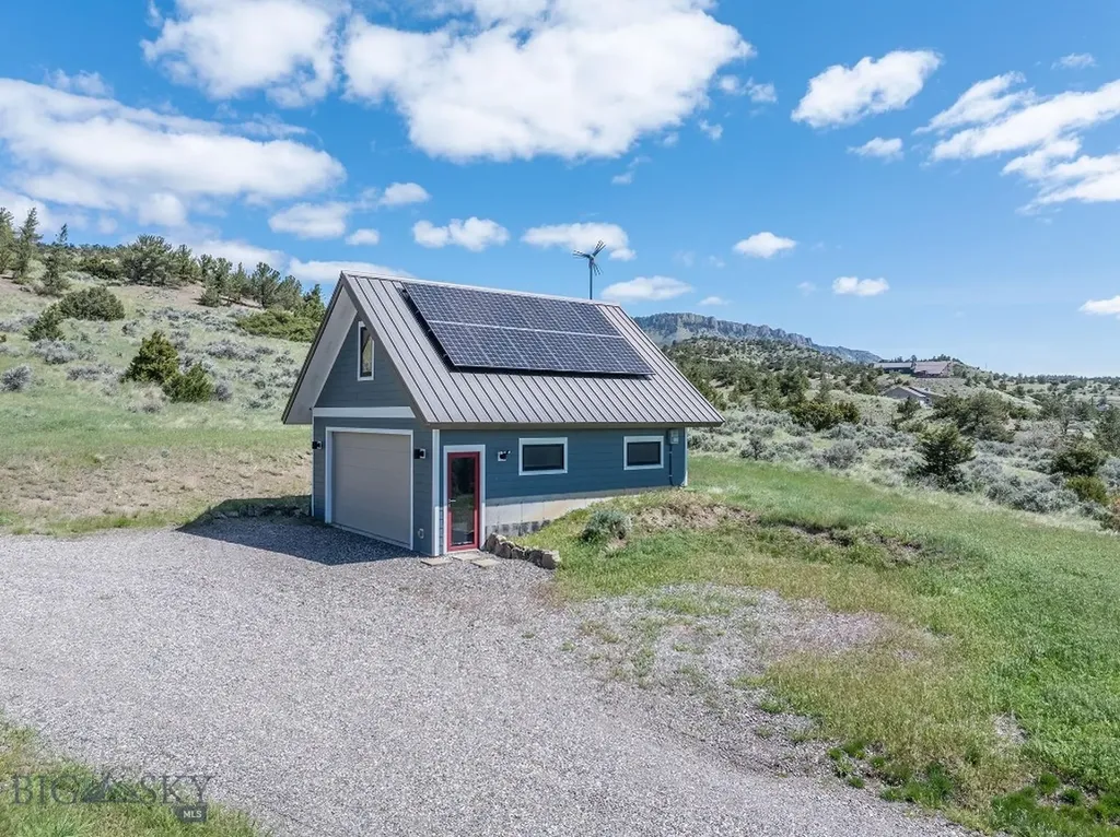 275 Convict Grade Road Livingston MT 59047