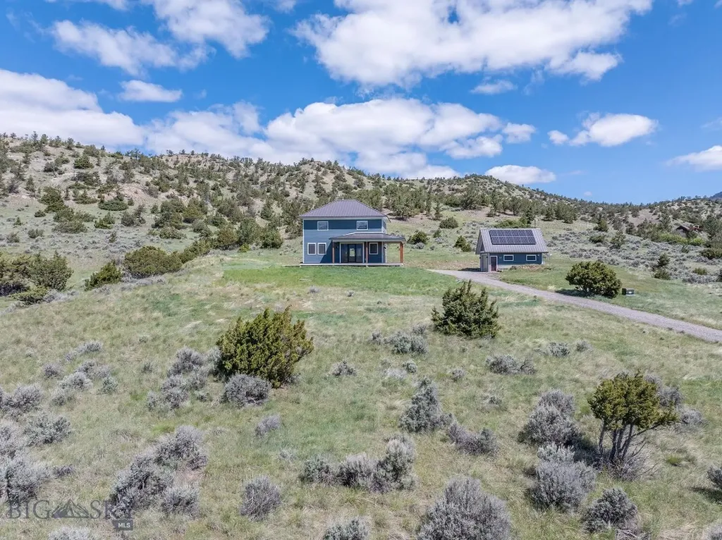275 Convict Grade Road Livingston MT 59047