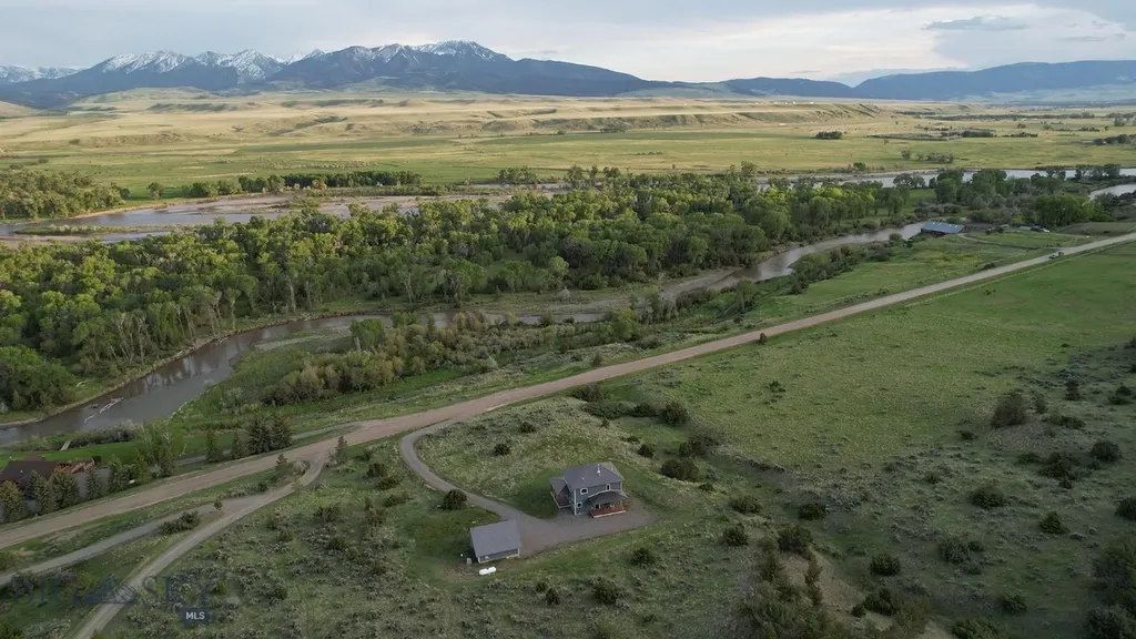 275 Convict Grade Road Livingston MT 59047