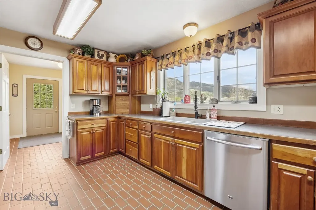 150 Painted Meadows Butte MT 59701