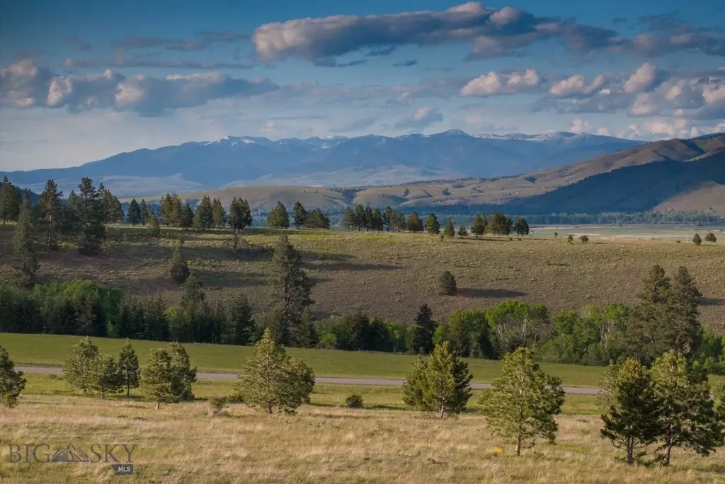 8337 Lamar Trail Lolo MT 59847