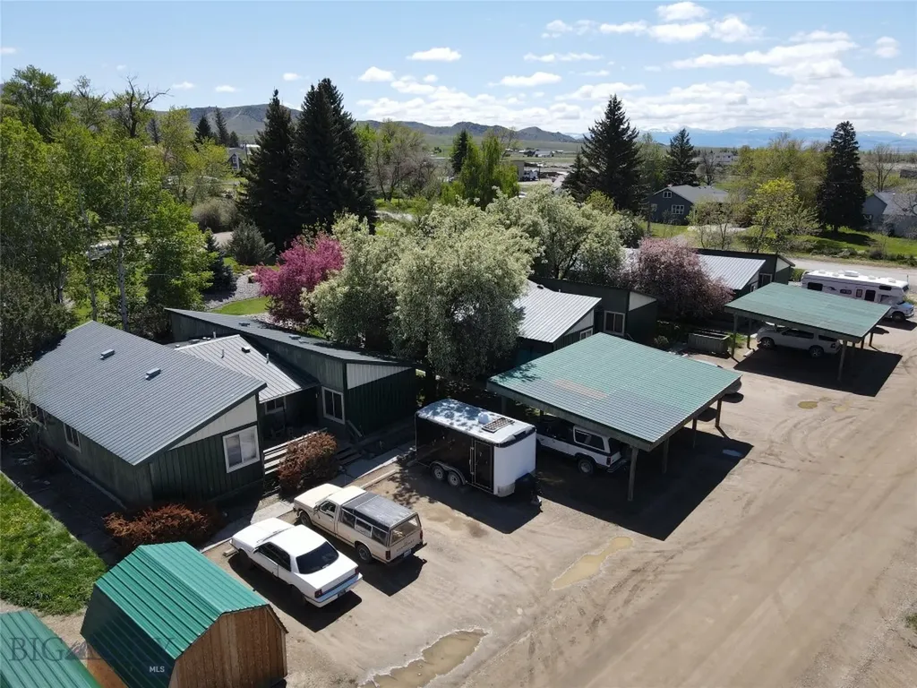 2 Kearney Lane Sheridan MT 59749