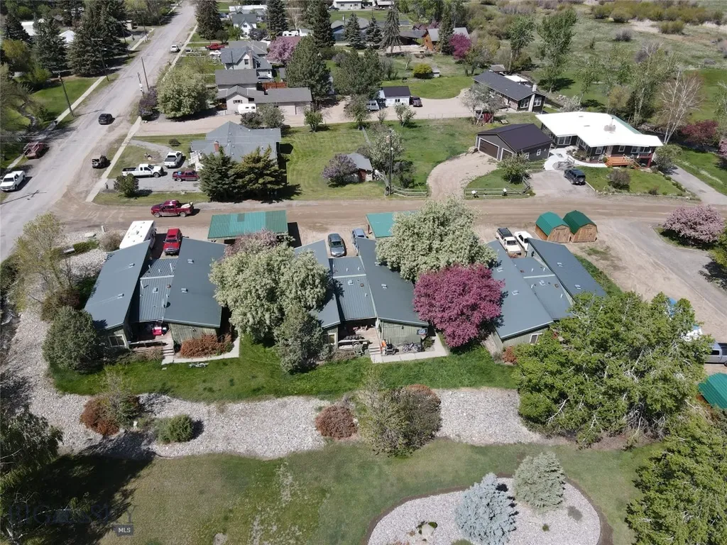 2 Kearney Lane Sheridan MT 59749