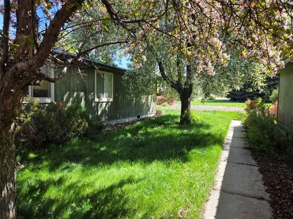 2 Kearney Lane Sheridan MT 59749