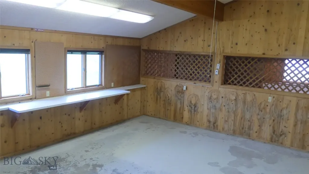 519 W 1st Street Big Timber MT 59011