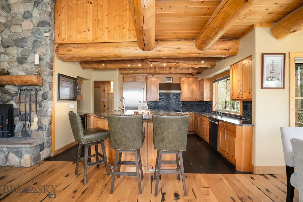 9704 River Road Bozeman MT 59718